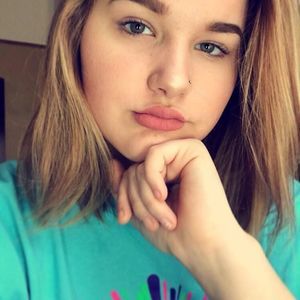 Meet your Posher, Tory